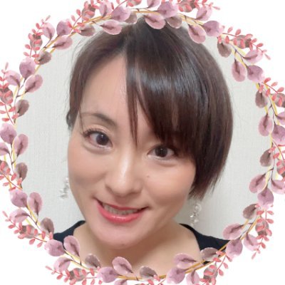 sari_office's profile picture. インスタ効率化！集客に貢献 / 女性事業主限定 / ノウハウ・仕事の流儀（熱意と効率化）発信中 / 分析で認知に貢献する導線設計 / AI・Canvaクリエイティブ対応 / 元インストラクターのデータ分析サポート / 博多仕込みの熱量と愛🍜 / 無料相談は『相談』とDMへ📩