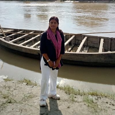 AaryaJh33275284's profile picture. Media Personality🎤 
journalist of #news18hindi

(असत्य, अशिव और असुंदर  पर 'सत्यं , शिवम्, सुन्दरंम् की शंख -ध्वनि ही पत्रकारिता हैं।)