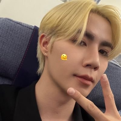 zeeprukmx's profile picture. Fanbase 🇲🇽 dedicada a @zee_pruk 🌊🐺                    

IG: ;zeepruk ;photozafehouse CEO X: @ssupersun @ZeefruitShop #ZeePruk #Zunshine #ซนซน