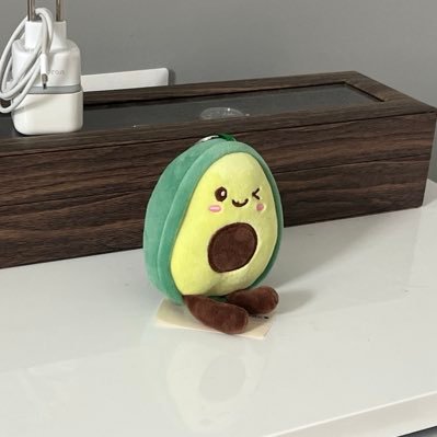 nini_bache's profile picture. غمدیده،دانشجوی روانشناسی،دوچرخه سوار،شیرینی پز 🐤علاقه مند به یادگیری ،آشپزی و دویدن!