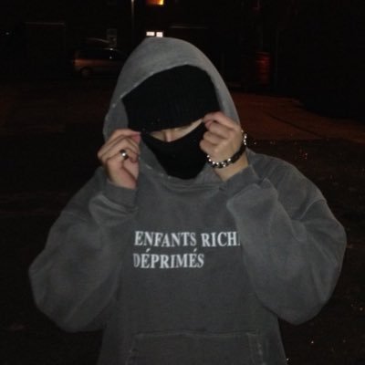 dogwalker1997's profile picture. 50$ dm fee