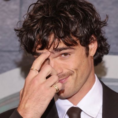 aftersunfilm's profile picture. When you know, you know.