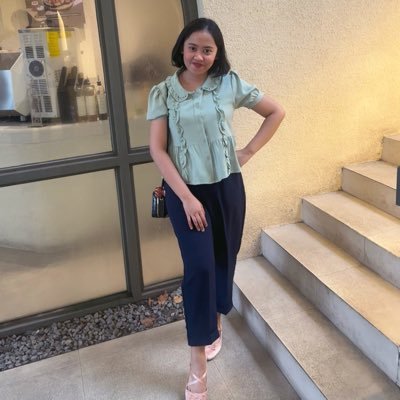 ganeeeng's profile picture. kadang post tips trick kerja2an & lelumbaan, kadang tapi •👩‍💻💻”prod” + “🐤” • prinsip: aku bisa kalo aku mau🥺• hackathon🏆 tech & biz • ✈️🌎 • cek pinned!