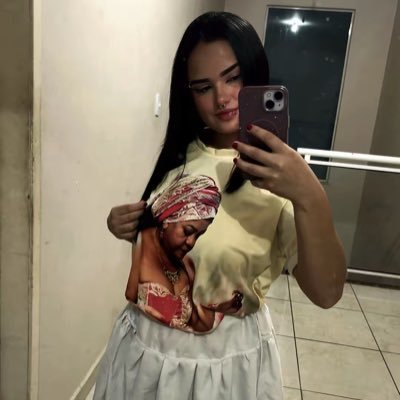 zazaversee's profile picture. 🕊️🍯📿