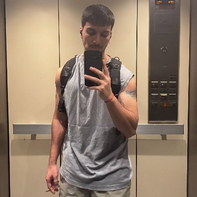 santisoto1's profile picture. 