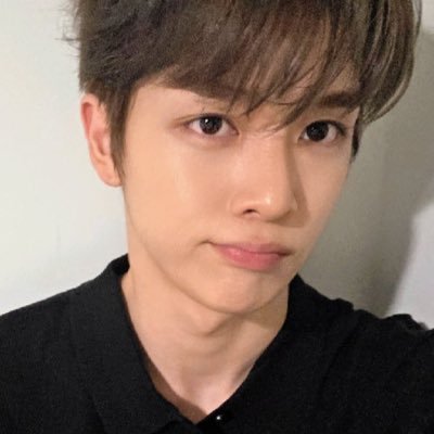 jinsuday's profile picture. people on street said im anton’s twin / #riize