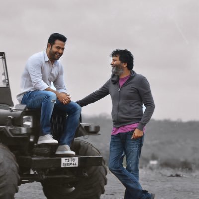 Looser_Tweetz's profile picture. Still Young , Still Making Mistakes , Still Growing !! I’ll Be Okay :))  All Hail The Tiger 🐅 @tarak9999 | @urstrulymahesh | @imro45 ❤️