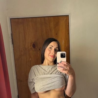naughtymollyx's profile picture. hoping to make some friends here 😘