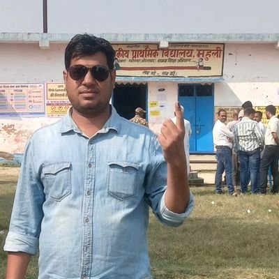 RohitKumSingh's profile picture. Bihari /Engineer/Entrepreneur/Jansuraaji