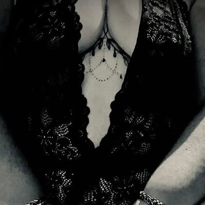 SinsationalStef's profile picture. Live, Love and Be Happy ...