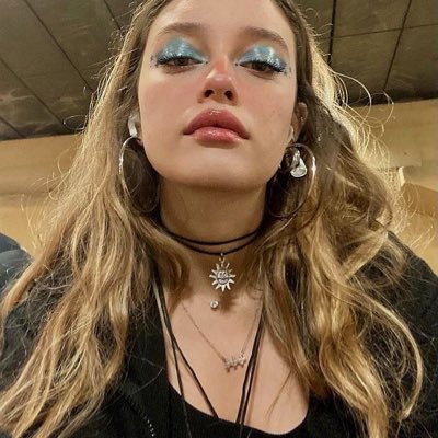 notinadi's profile picture. cai tan bajo que me volvi under