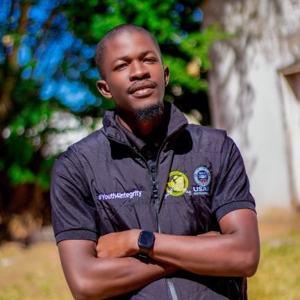 RIsheunesu's profile picture. Media practitioner, Digital marketer, Content creator, climate change advocate| +263 777 874 868