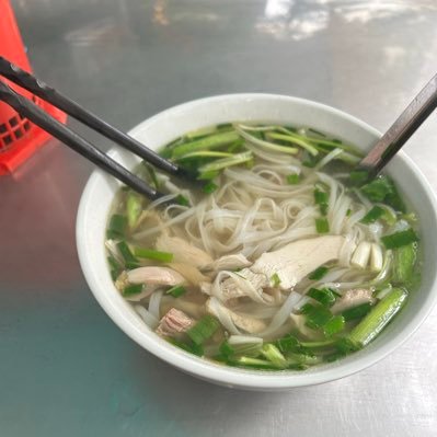 Shawklnlqeekn's profile picture. Liberal. 
Privacy mania