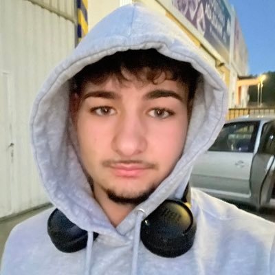 truizz49's profile picture. 