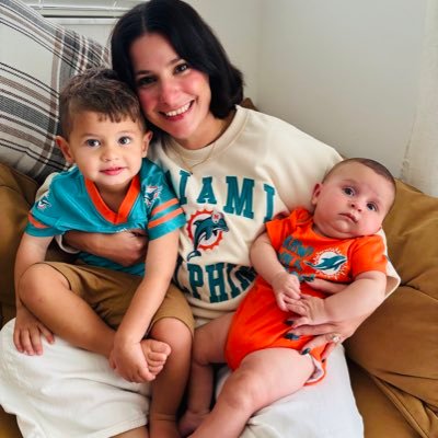 withloveyisi's profile picture. cheap wine & expensive beer🍷🍺💘@boogiemanjones_