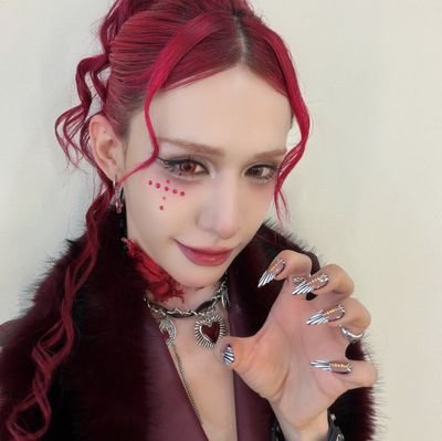 gayandevol's profile picture. 