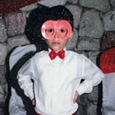 thepoetsdepartm's profile picture. ｡˚⋆ฺ ☼ member of the tortured poets department and mundinho joyce alane ☼ .𖦹 ˚☼ ⋆