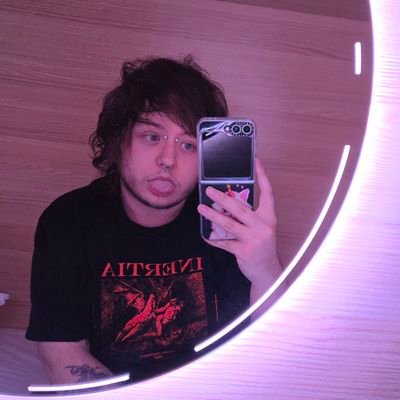 skramzsexual's profile picture. transsexual emo communist