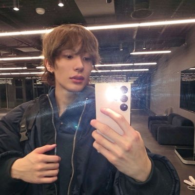 antonitiny's profile picture. nctriizecortisholic