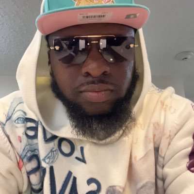 Un1qu3_w0rdz's profile picture. A Christian that battle rap #NC gang, #TBL #TheStartups #SpitDatHeat #Gauged #RoyalEchelon #Rooftop