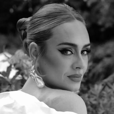 womanlikeadele's profile picture. passionate daydreamer - adele & dua