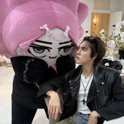 gyuwoosa's profile picture. 💜💚 #세븐틴 (current read ch) 𐙚 @สกายนานิ