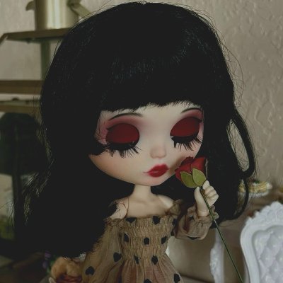 peayouuh's profile picture. solar empress𓆸chitra𓃮feminist༊