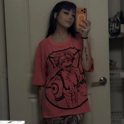 FeralFaee's profile picture. | Bri | 32 | Horror Brat | Convention Staff | Anime | MDNI |