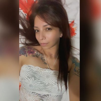 pao_reyn4's profile picture. **\U/** - ChoneraQuiteña - Aries - Vino - Cerveza - Sarcasmo - Si no te gusta te vas 🤫