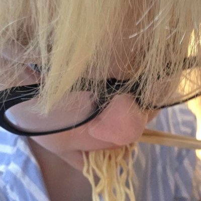 closetohue's profile picture. 20190304