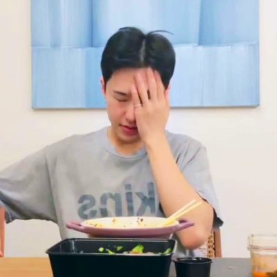 chickwanjoy's profile picture. 