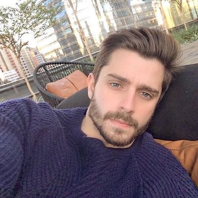 Waseema48448548's profile picture. Where red runs deep ♥️| Arsenal news, match talk & Gooner unity worldwide🪩