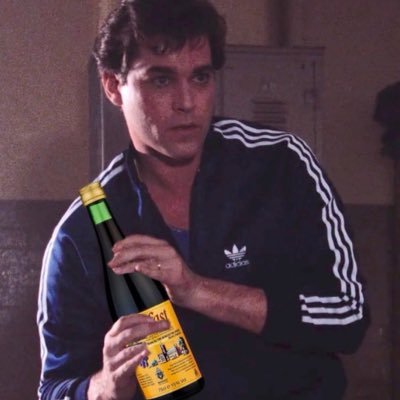 SauzeeKaiser's profile picture. “Omg Trampoline”