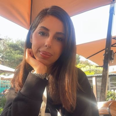 Sona_prk's profile picture. یک معلم زبان خسته
instructor and headteacher 👩‍🏫🔠