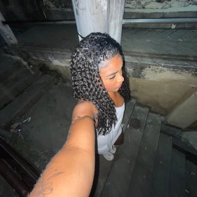 Jessica_eloa02's profile picture. 𝐕𝐢𝐯𝐞𝐧𝐝𝐨 𝐥𝐨𝐧𝐠𝐞 𝐝𝐞 𝐪𝐮𝐚𝐥𝐪𝐮𝐞𝐫 𝐯𝐞𝐬𝐭𝐢́𝐠𝐢𝐨 𝐝𝐞 𝐧𝐞𝐠𝐚𝐭𝐢𝐯𝐢𝐝𝐚𝐝𝐞.🍀