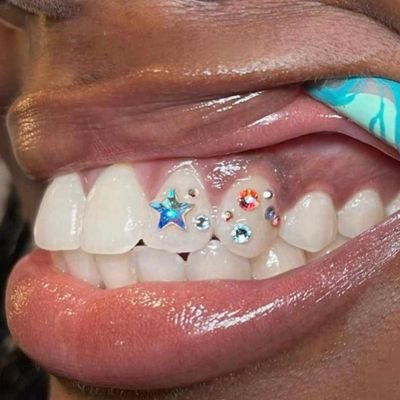 slimshady_Jnr's profile picture. 21.
5‘10
Afro-Brazilian
🇳🇬 × 🇧🇷.
Not for public consumption