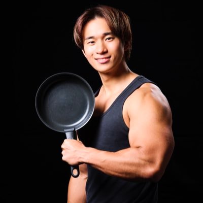muscle1046's profile picture. 筋トレ好きの料理研究家(27)/ダイエット料理研究家/YouTube登録180万人 /TikTok70万人/SNS総フォロワー345万人/レシピ本大賞入賞🥇/腕周り45cm/著書累計30万部/TV多数出演/レシピ開発、商品開発、スポンサー等のお仕事のご依頼はDMまでᕦ(ò_óˇ)ᕤ