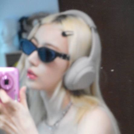 sseraccio's profile picture. capek.