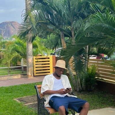 7zkuma's profile picture. Property of Allah.