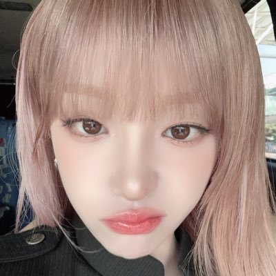 minjisbangs's profile picture. minji bangs head fan head idlejeans fan