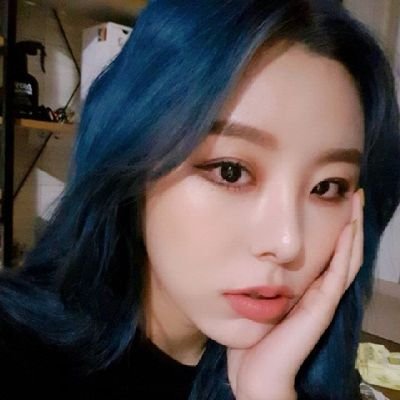 Acacineraria's profile picture. Eu amo pets, PJO, cosplays e rpg. Ah, e gosto de reclamar da minha vida e de algumas pessoas

🤍cosplayer🤍

        24y ~ Ela/Dela