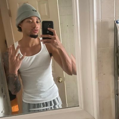 BrodiesAura's profile picture. Live Day By Day To See Better Days ❗️❗️(RIP KB24 💜 ) https://t.co/FaOVFrN7kc @TooColdOrg l Code BRODIESAURA for 20% off all @Poggersshop products