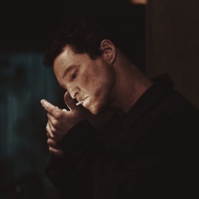 lvromens's profile picture. 24, they/them!