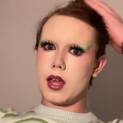 EwanMercury's profile picture. Whatever you are better be a damn good one - Plasma