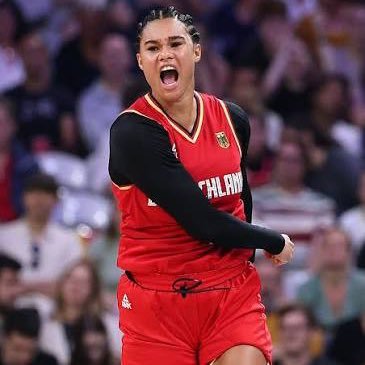 EarlEarlton's profile picture. Sky/Mercury/Rockets/Astros/Saints/Stars/LSU/🎱 Fan #Louisianimal #BootBoy