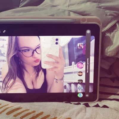 elifsuyilmazzz's profile picture. 