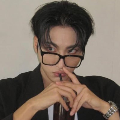 yvessainthwa's profile picture. your fave freak♡ multi. 18+ only. 30. nsfw.