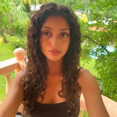 noemieshana's profile picture. in all things God works for the good of those who love Him