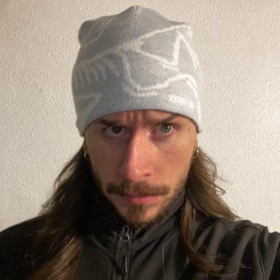 franzuret's profile picture. quiet on set