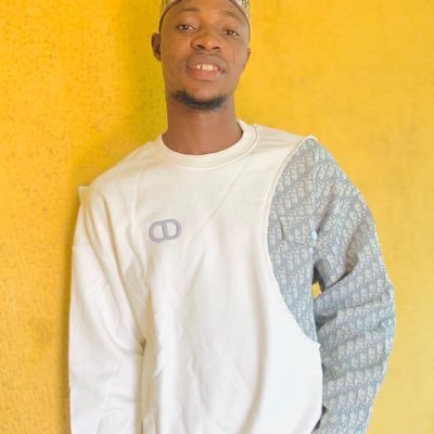 OyeyemiAde2771's profile picture. 